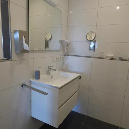 Guest house 